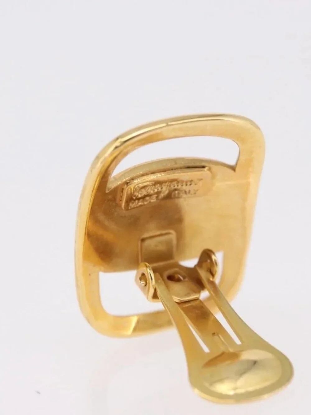 Salvatore Ferragamo Vala Earring Metal Gold Auth am11968V